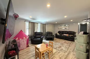 16 Daniel St, Gorham, ME 04038 - Photo 9