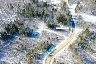 10 Bowling Green Ln, Belfast, ME 04915 - Photo 1