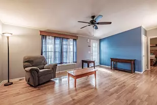 27 Tufton St, Brunswick, ME 04011 - Photo 7