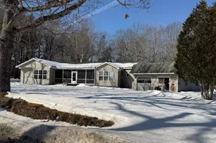 189 Phinney Farm Rd, Lincoln, ME 04457 - Photo 1