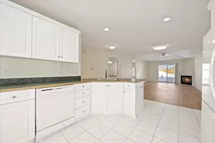 61 Southpointe Dr, Scarborough, ME 04074 - Photo 13