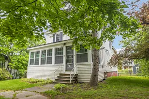 8 Prospect St, Waterville, ME 04901 - Photo 5