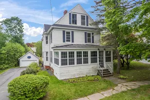 8 Prospect St, Waterville, ME 04901 - Photo 3