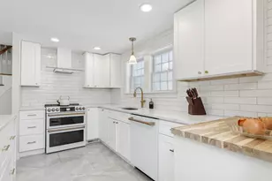259 Falmouth Rd, Falmouth, ME 04105 - Photo 7