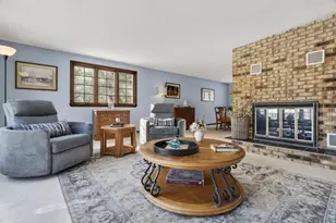 19 Birchvale Dr, Portland, ME 04102 - Photo 5