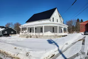 25 Howard St, Presque Isle, ME 04769 - Photo 1