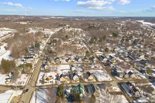 31 High St, Waterville, ME 04901 - Photo 13