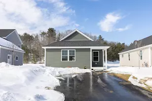 13 Feldspar Ln, Cumberland, ME 04021 - Photo 3