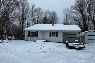 124 Broadway St, Baileyville, ME 04694 - Photo 3