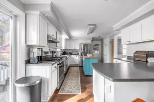 152 E Broadway Ext, Bangor, ME 04401 - Photo 9