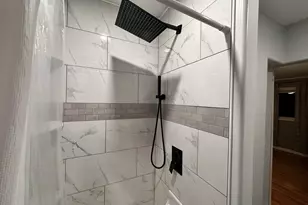 428 Essex St, Bangor, ME 04401 - Photo 23