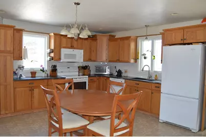 305 Market Street, Fort Kent, ME 04743 - Photo 17