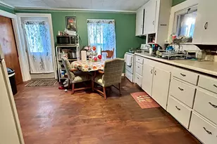 19 Elm St, Dexter, ME 04930 - Photo 9