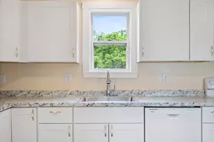 941 Augusta Rd, Winslow, ME 04901 - Photo 9