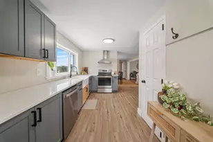 291 Sawyer Rd, Hampden, ME 04444 - Photo 5