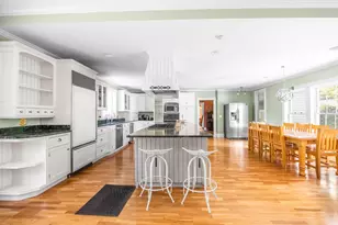 1290 State St, Veazie, ME 04401 - Photo 7