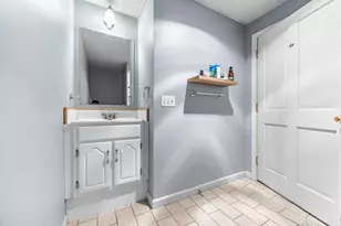 1290 State St, Veazie, ME 04401 - Photo 41