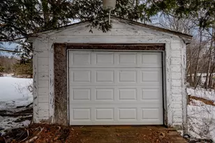 583 Higgins Rd, Pittsfield, ME 04967 - Photo 3