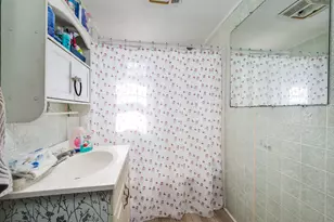 37 Evergreen Ave, Old Orchard Beach, ME 04064 - Photo 9