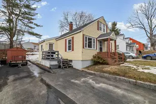 28 Hallowell St, Winslow, ME 04901 - Photo 27