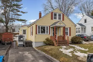 28 Hallowell St, Winslow, ME 04901 - Photo 1