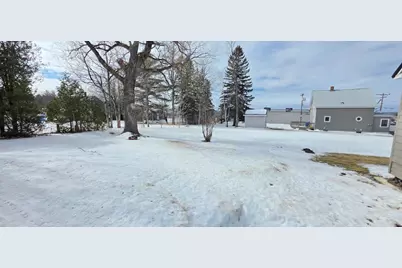 14 Pleasant Street, Presque Isle, ME 04769 - Photo 9