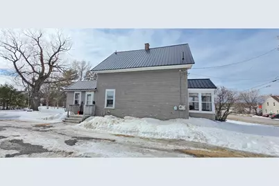 14 Pleasant Street, Presque Isle, ME 04769 - Photo 5