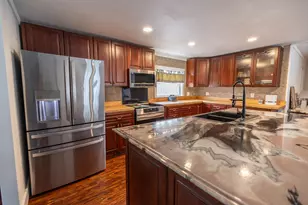 3190 Middle Rd, Sidney, ME 04330 - Photo 15