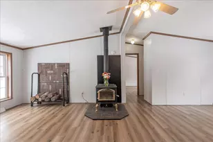 276 Violet Ln, Waldoboro, ME 04572 - Photo 9