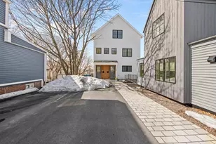 34 Hammond St, Portland, ME 04101 - Photo 1