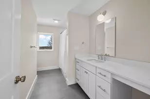 34 Hammond St, Portland, ME 04101 - Photo 35