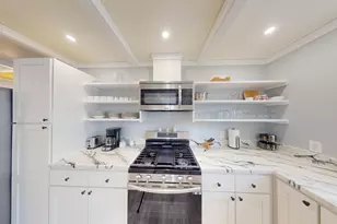 52 John St, Camden, ME 04843 - Photo 9