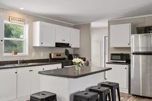 111 Rosewood Dr, Farmington, ME 04938 - Photo 11