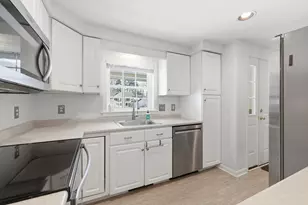 9 Hampton Glen Dr, Kennebunk, ME 04043 - Photo 9