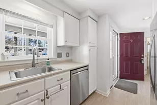 9 Hampton Glen Dr, Kennebunk, ME 04043 - Photo 11