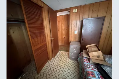 17 Water Street, Mechanic Falls, ME 04256 - Photo 11