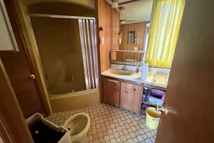 17 Water St, Mechanic Falls, ME 04256 - Photo 9