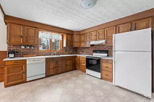 133 Eldridge Rd, Wells, ME 04090 - Photo 11