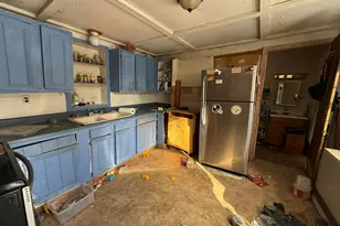 105 Bray Ave, Fairfield, ME 04937 - Photo 5