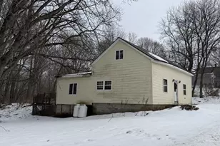 105 Bray Ave, Fairfield, ME 04937 - Photo 3