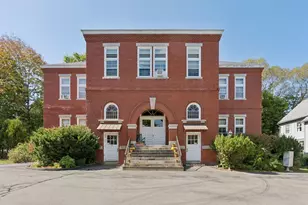 85 Middle St, Hallowell, ME 04347 - Photo 1