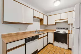 85 Middle St, Hallowell, ME 04347 - Photo 3