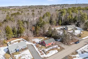 31 Redwood Ln, Sanford, ME 04073 - Photo 3