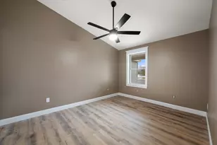 678 Streamside Ave, Hermon, ME 04401 - Photo 23