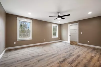 678 Streamside Avenue, Hermon, ME 04401 - Photo 17