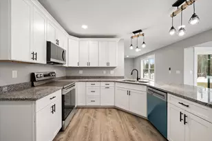 673 Streamside Ave, Hermon, ME 04401 - Photo 15