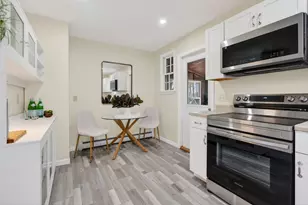 7 Farm Hill Rd, Cape Elizabeth, ME 04107 - Photo 7