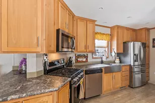 14 Circus Pl, Brunswick, ME 04011 - Photo 7