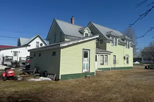 262 Main St, Mattawamkeag, ME 04459 - Photo 3