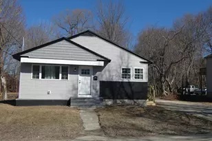 28 5 Elm St, Fairfield, ME 04937 - Photo 1